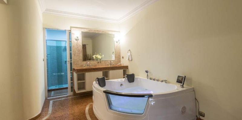 Hotel Florenca Luanda Zewnętrze zdjęcie