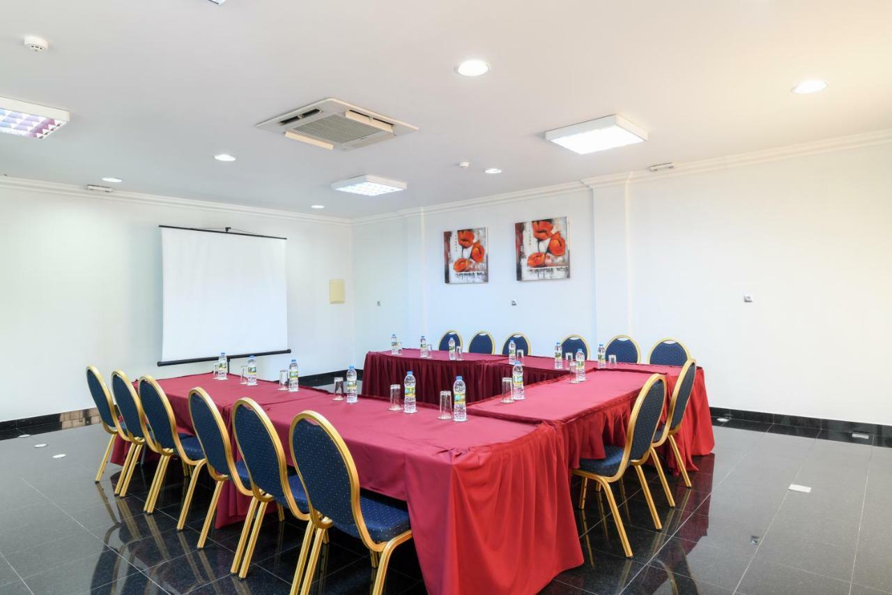 Hotel Florenca Luanda Zewnętrze zdjęcie