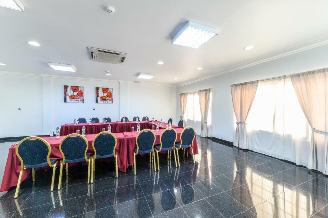 Hotel Florenca Luanda Zewnętrze zdjęcie